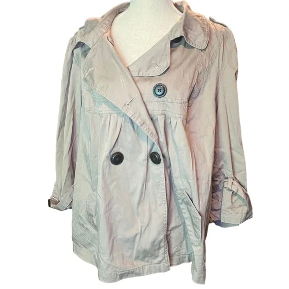 Women’s Jacket - Picture 1 of 5